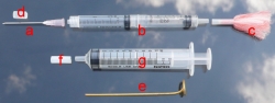 10 ks - náhradné 3 ml tlakovacie striely o priemere cca 11mm (na obrázku označené b)